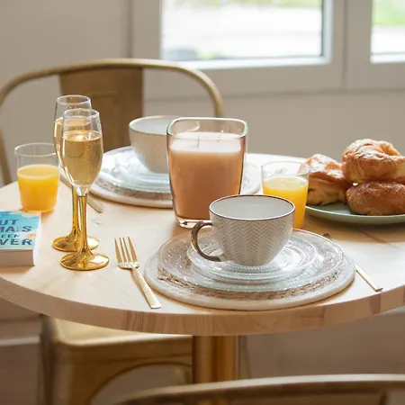 Confort ! Balneo, Sauna, Cinema, Climatisation, Parking, Wifi Lejlighed