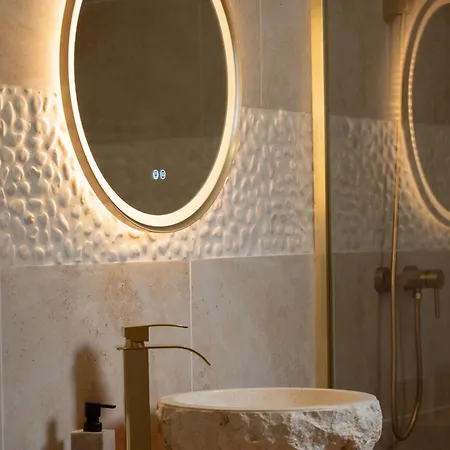 شقة Confort ! Balneo, Sauna, Cinema, Climatisation, Parking, Wifi قرقشونه