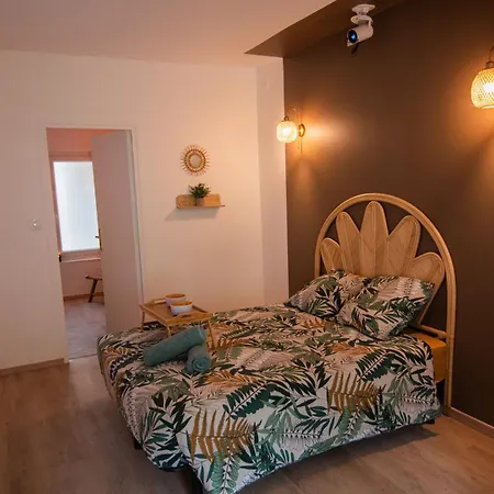 Confort ! Balneo, Sauna, Cinema, Climatisation, Parking, Wifi * Carcassonne