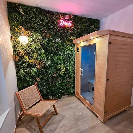 Confort ! Balneo, Sauna, Cinema, Climatisation, Parking, Wifi Apartment