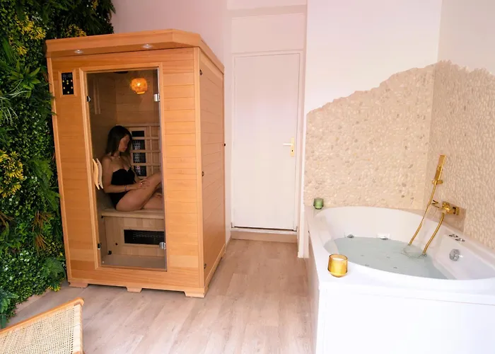 Apartment Confort ! Balneo, Sauna, Cinema, Climatisation, Parking, Wifi *