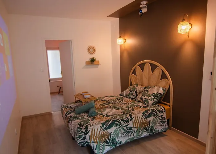 Confort ! Balneo, Sauna, Cinema, Climatisation, Parking, Wifi * Carcassonne